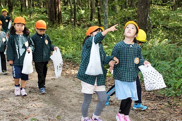 写真：年長秋のバス遠足