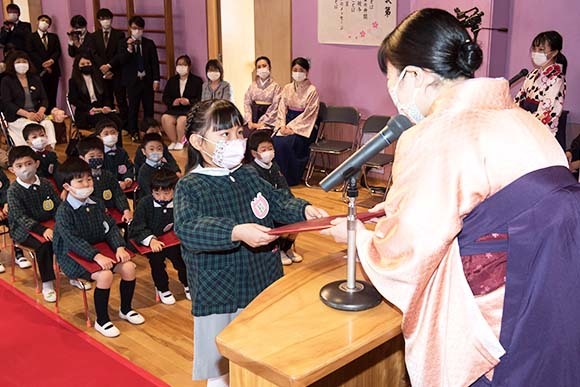 写真：卒園式