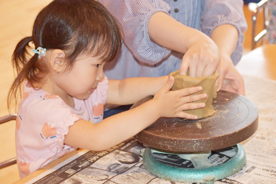 写真：粘土遊び