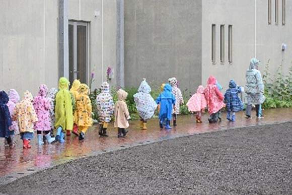 写真：雨の散歩